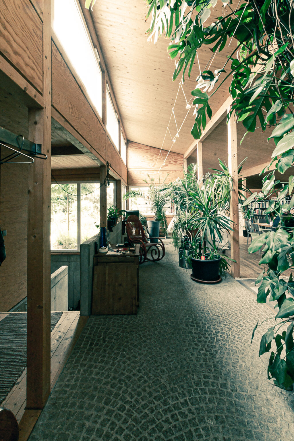 Innenperspektive unseres Eingangsbereichs in unser Räume zum Leben und Arbeiten