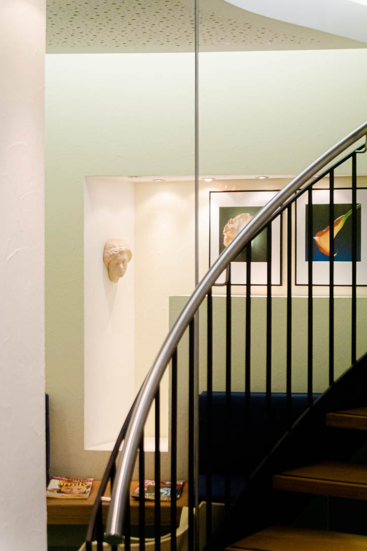 Detail Ausbildung einer Wandnische in geschwungener Wand